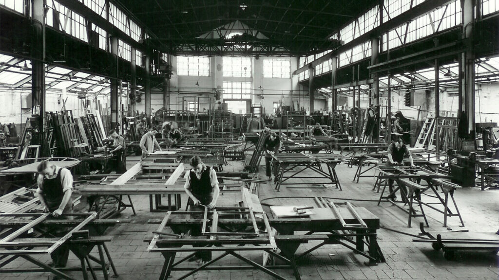 Crittall Windows - Construction Shop 1949