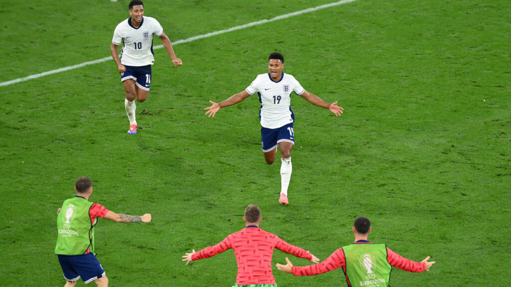 Ollie Watkins celebrates scoring with teammates during the UEFA EURO 2024 semi-final match between Netherlands and England