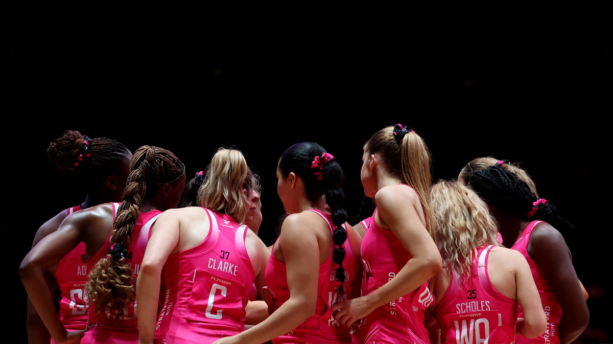 London Pulse huddle during Netball Super League 2024 Season Opener match between London Pulse and Manchester Thunder